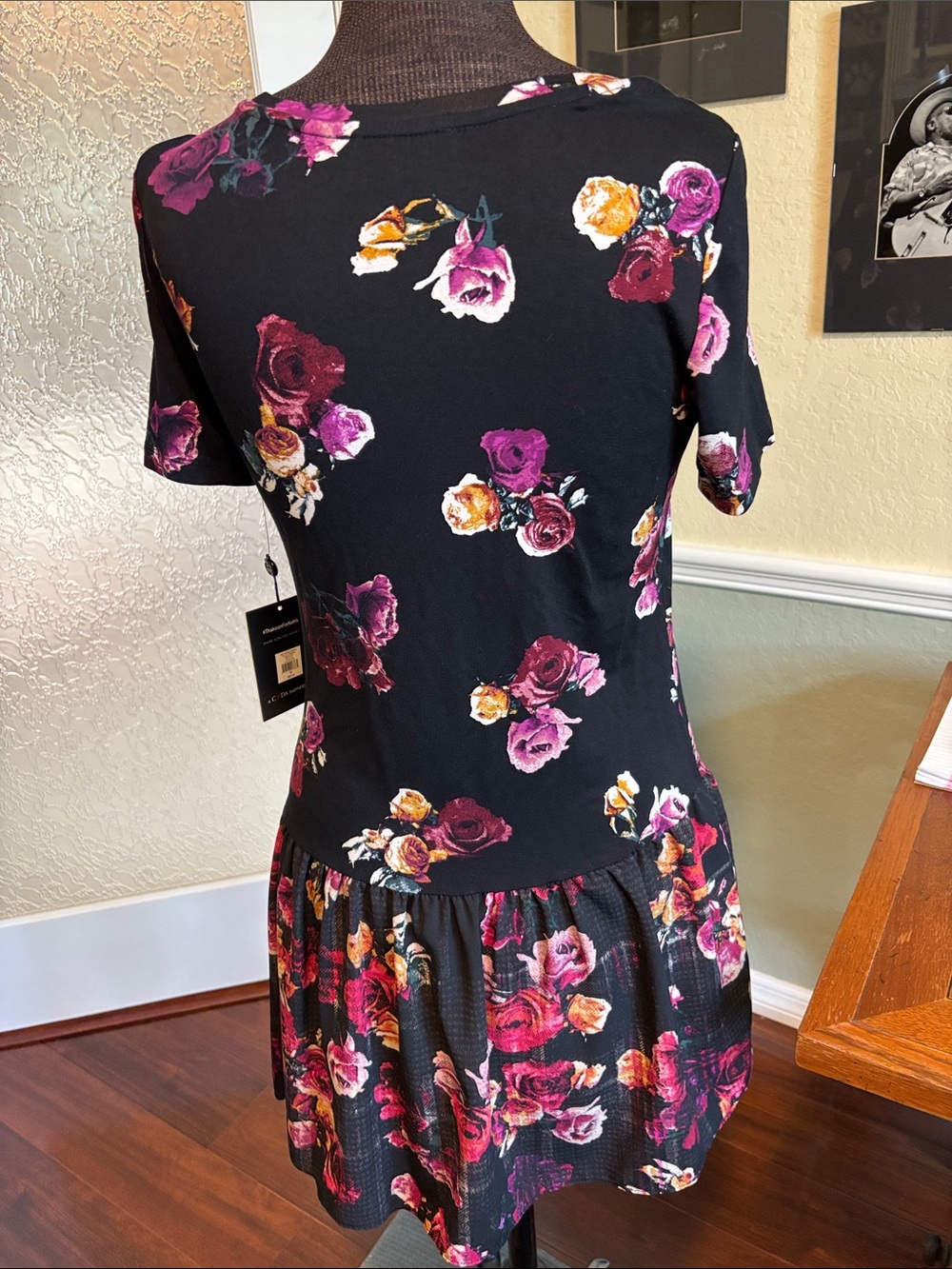 Thakoon Black Floral Tiered Short Sleeve Dress. NWT SMALL